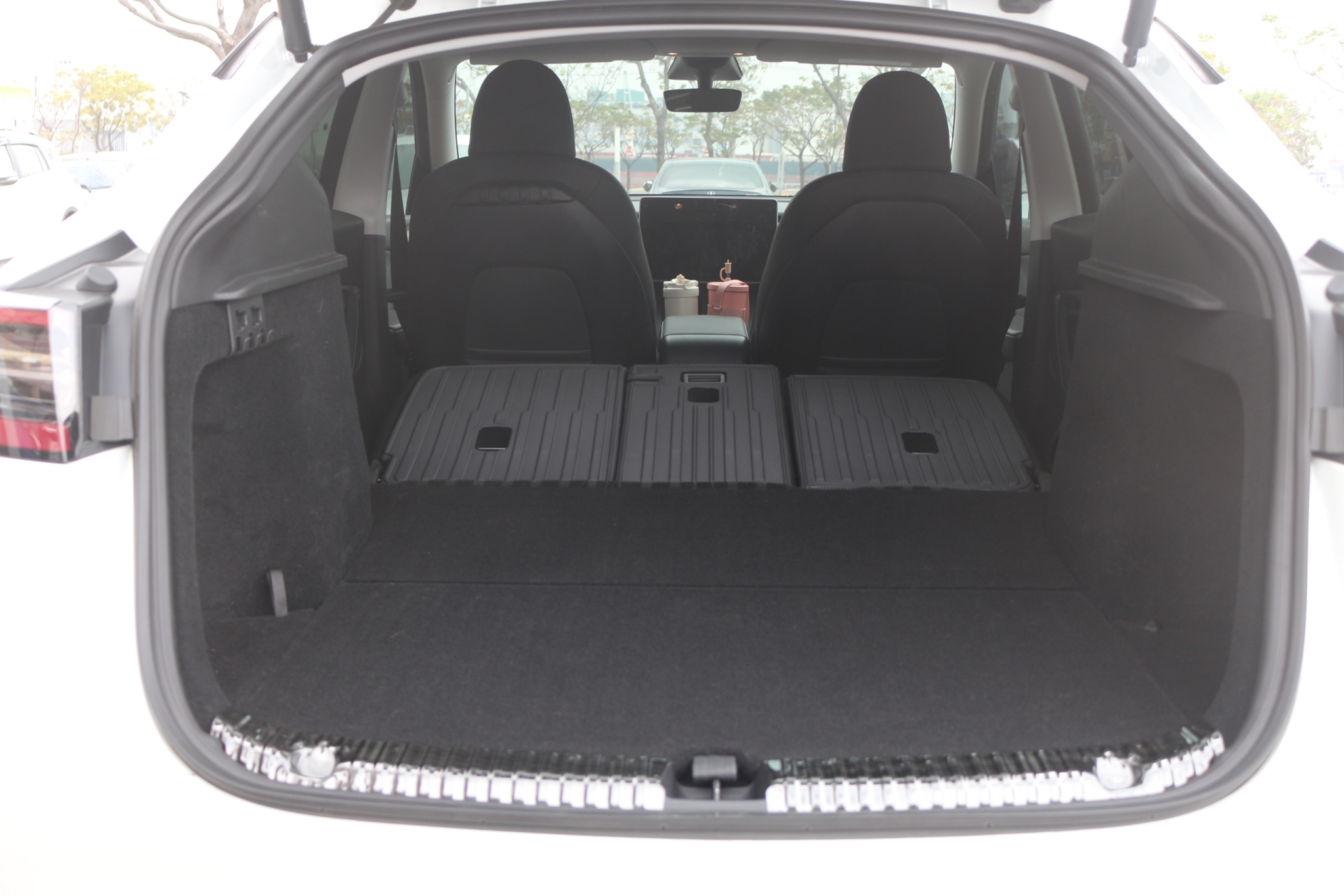 Tesla  Model Y Long Range AWD_2024 - 圖片 3